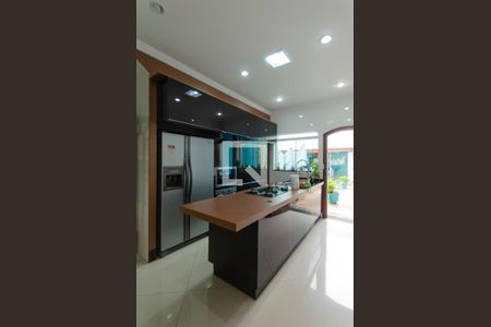 Casa à venda com 477m², 4 quartos e 4 vagasCozinha