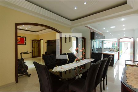 Casa à venda com 477m², 4 quartos e 4 vagasSala de Jantar