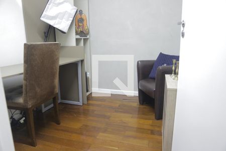 Apartamento à venda com 134m², 4 quartos e 2 vagasquarto 3