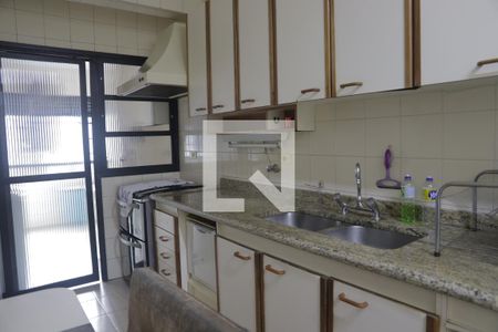 Apartamento à venda com 134m², 4 quartos e 2 vagasCozinha