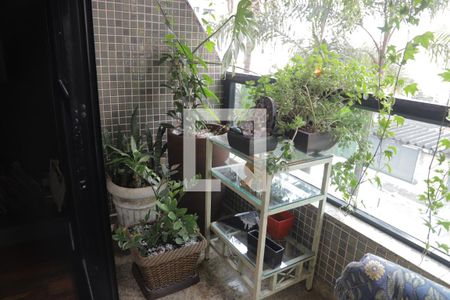 sacada de apartamento à venda com 4 quartos, 134m² em Chácara Inglesa, São Paulo