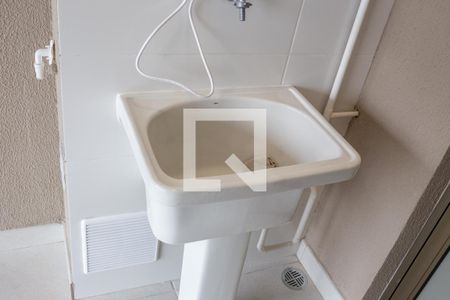 Apartamento para alugar com 67m², 2 quartos e 1 vagaÁrea de Serviço