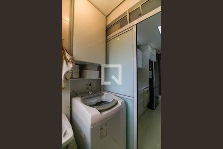 Apartamento à venda com 56m², 2 quartos e 1 vaga Apartamento à venda com 56m², 2 quartos e 1 vagaÁrea de Serviço