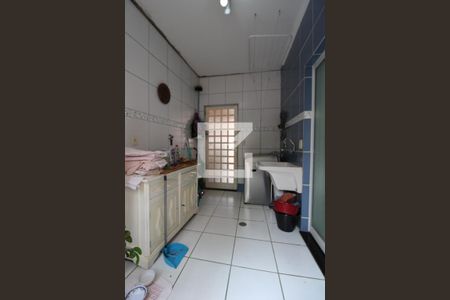 Casa à venda com 170m², 3 quartos e 1 vagaÁrea de Serviço