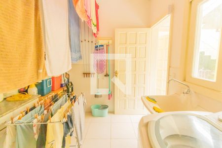 Casa à venda com 253m², 3 quartos e 1 vagaÁrea de Serviço