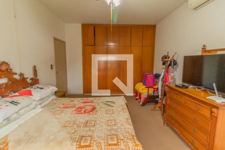Quarto 1 de casa à venda com 3 quartos, 253m² em Cristo Rei, São Leopoldo