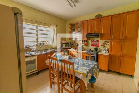 Casa à venda com 253m², 3 quartos e 1 vagaCozinha