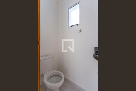 Lavabo de casa de condomínio para alugar com 3 quartos, 134m² em Vila Eldízia, Santo André