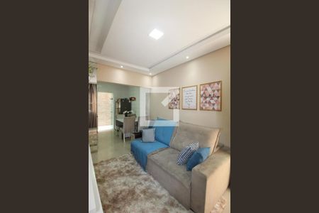 Casa de condomínio à venda com 65m², 2 quartos e 1 vagaSala