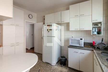 Apartamento à venda com 137m², 4 quartos e 2 vagasCozinha