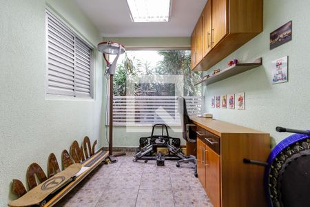 Casa de condomínio à venda com 194m², 4 quartos e 3 vagasEscritório