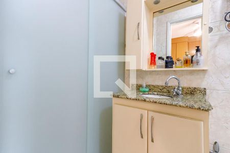 Casa de condomínio à venda com 194m², 4 quartos e 3 vagasBanheiro da Suíte 1