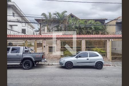 Casa de condomínio à venda com 194m², 4 quartos e 3 vagasFachada