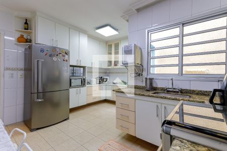 Casa de condomínio à venda com 194m², 4 quartos e 3 vagasCozinha