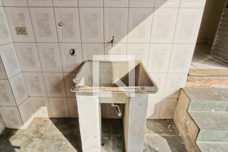 Casa para alugar com 55m², 2 quartos e sem vagaÁrea de Serviço