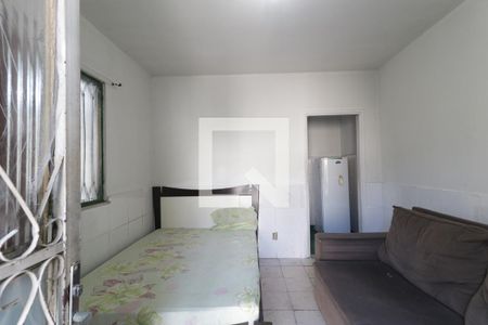 Sala/Quarto de casa de condomínio para alugar com 1 quarto, 25m² em Engenho de Dentro, Rio de Janeiro