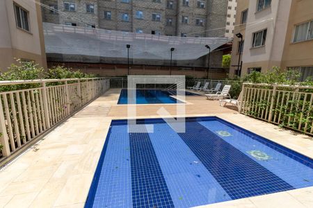 Apartamento à venda com 42m², 2 quartos e sem vagaÁrea comum - Piscina