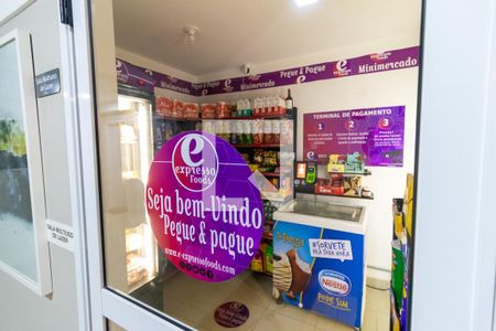 Apartamento à venda com 42m², 2 quartos e sem vagaMercado 24h