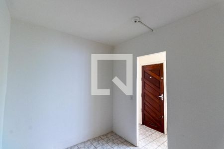 Quarto de casa para alugar com 2 quartos, 72m² em Vila Talarico, São Paulo