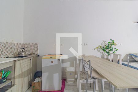 Cozinha de kitnet/studio para alugar com 1 quarto, 30m² em Centro, Curitiba