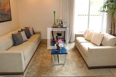 Sala de casa à venda com 3 quartos, 180m² em Planalto Paulista, São Paulo