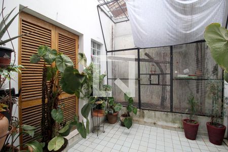 Casa para alugar com 250m², 5 quartos e 1 vagaÁrea de Luz