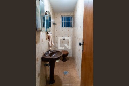 Casa à venda com 130m², 3 quartos e 2 vagasLavabo