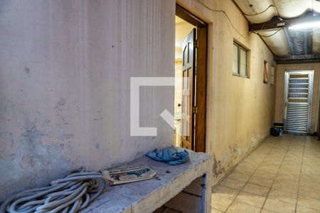 Casa à venda com 130m², 3 quartos e 2 vagasCorredor