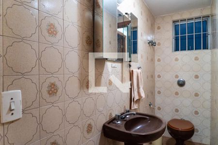 Casa à venda com 130m², 3 quartos e 2 vagasLavabo