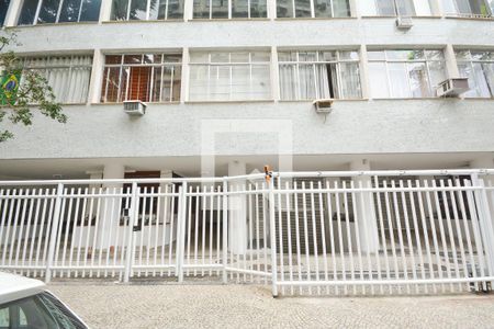 Apartamento à venda com 48m², 1 quarto e sem vagaFachada