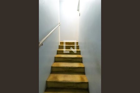 Casa à venda com 352m², 3 quartos e 1 vagaEscada