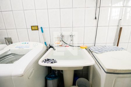 Casa para alugar com 200m², 2 quartos e 1 vagaÁrea de Serviço