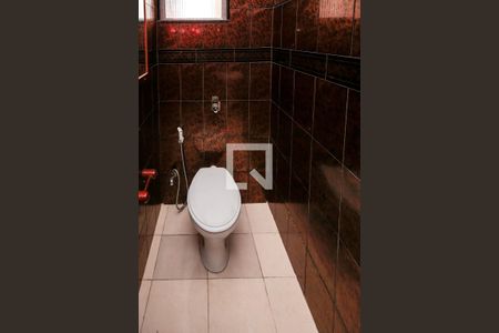 Casa para alugar com 115m², 2 quartos e 1 vaga Casa para alugar com 115m², 2 quartos e 1 vagaBanheiro