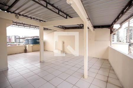 Casa para alugar com 115m², 2 quartos e 1 vaga Casa para alugar com 115m², 2 quartos e 1 vagaTerraço