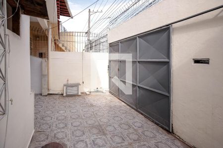 Casa para alugar com 115m², 2 quartos e 1 vaga Casa para alugar com 115m², 2 quartos e 1 vagaGaragem