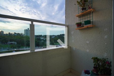Sala - Varanda de apartamento à venda com 2 quartos, 48m² em Morro Santana, Porto Alegre