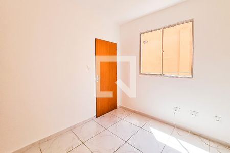 Sala 1 de casa à venda com 3 quartos, 80m² em Céu Azul, Belo Horizonte
