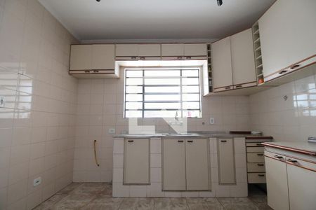 Casa à venda com 240m², 4 quartos e 3 vagasCozinha