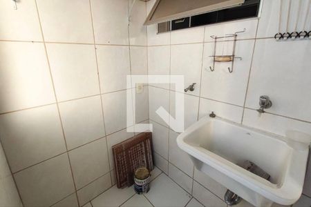 Apartamento à venda com 61m², 2 quartos e 1 vaga Apartamento à venda com 61m², 2 quartos e 1 vagaÁrea de Serviço