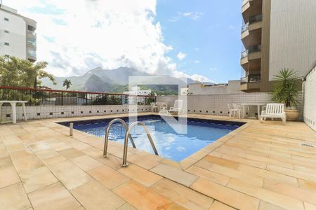 Apartamento à venda com 218m², 3 quartos e 2 vagasÁrea Comum - Piscina