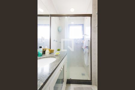 Apartamento à venda com 218m², 3 quartos e 2 vagasBanheiro da Suíte