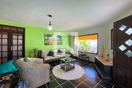 Sala de TV de casa para alugar com 4 quartos, 560m² em Stella Maris, Salvador