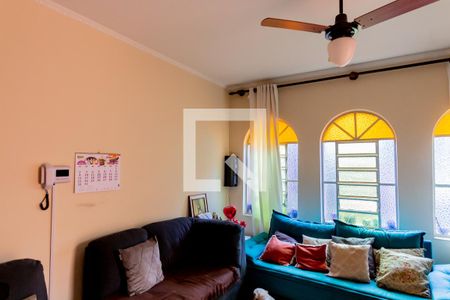 Sala de casa à venda com 3 quartos, 200m² em Santa Maria, Santo André