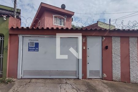 Casa à venda com 200m², 3 quartos e 3 vagasFachada