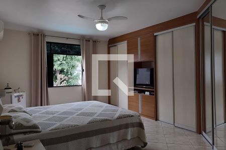 Casa à venda com 211m², 3 quartos e 6 vagasQuarto 1 - Suíte