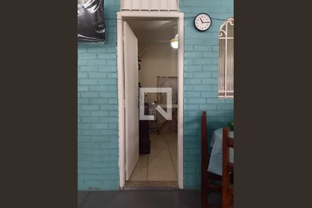 Casa à venda com 211m², 3 quartos e 6 vagasQuarto de Serviço