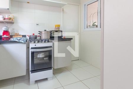 Cozinha de casa de condomínio para alugar com 3 quartos, 135m² em Chácaras Silvania, Valinhos