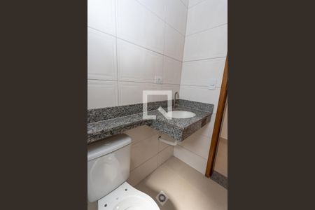 Casa de condomínio para alugar com 27m², 1 quarto e sem vaga Casa de condomínio para alugar com 27m², 1 quarto e sem vagaBanheiro