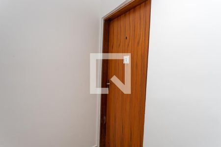 Entrada de casa de condomínio para alugar com 1 quarto, 27m² em Centro, Diadema
