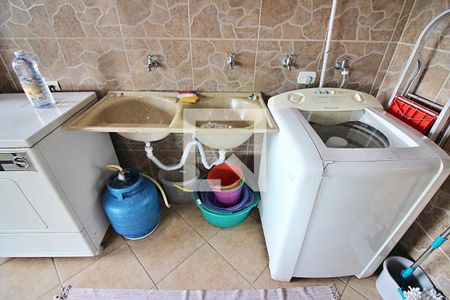 Casa à venda com 220m², 3 quartos e 3 vagasEspaço Gourmet e Lavanderia